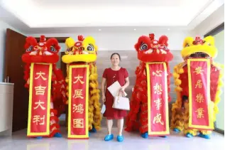 【富逸城•臻誉】臻装收楼圆满成功，金秋新品99m2三房惊艳全城 国庆黄金周期间，富逸城•臻誉第4幢