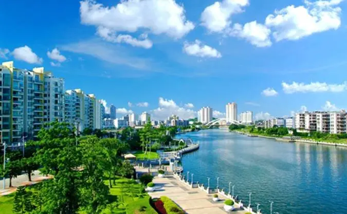 中山城芯！优质教育一墙之隔！这个即将露面的新盘带来令人艳羡的臻稀江畔生活